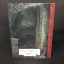 Load image into Gallery viewer, The Tale of Despereaux: Being the Story of a Mouse, a Princess, Some Soup, and a Spool of Thread (Kate DiCamillo) -chapter hardcover

