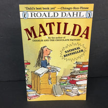 Load image into Gallery viewer, Matilda (Roald Dahl) -chapter paperback
