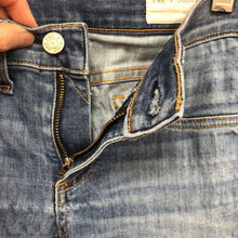 Load image into Gallery viewer, Capri Skinny Denim Jeans Pants (Rag &amp; Bone)

