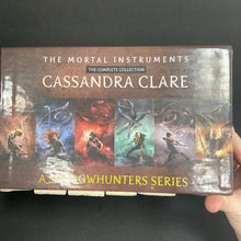 Load image into Gallery viewer, (13+) The Mortal Instruments Box Set (Cassandra Clare) (Mortal Instruments / Shadowhunters) -series paperback
