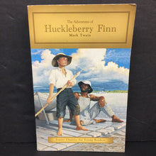 Load image into Gallery viewer, The Adventures of Huckleberry Finn (Mark Twain) (Junior Classics for Young Readers) -classic chapter paperback
