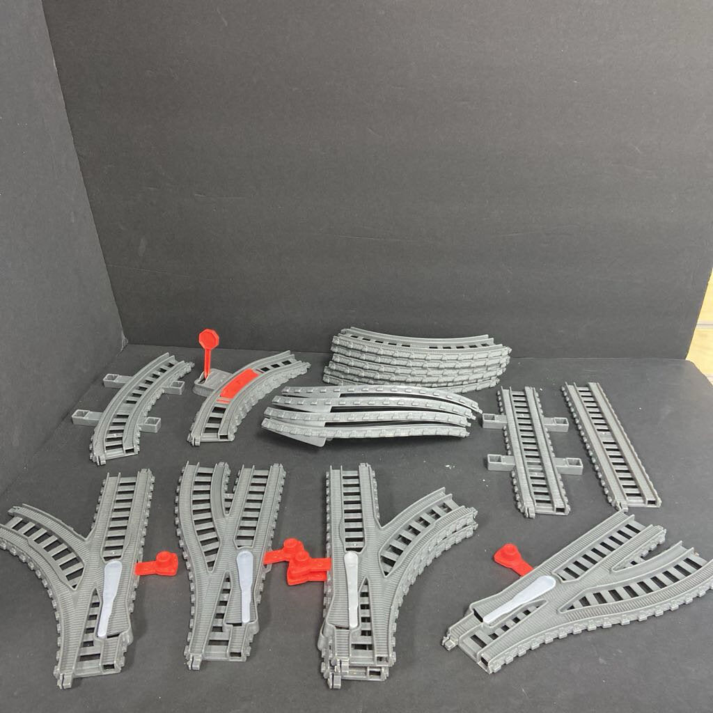 19pc Plastic Train Tracks Set