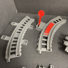 Load image into Gallery viewer, 19pc Plastic Train Tracks Set
