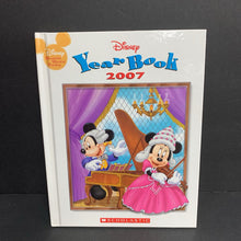Load image into Gallery viewer, Disney&#39;s Year Book 2007 (Disney Wonderful World of Reading) -character hardcover
