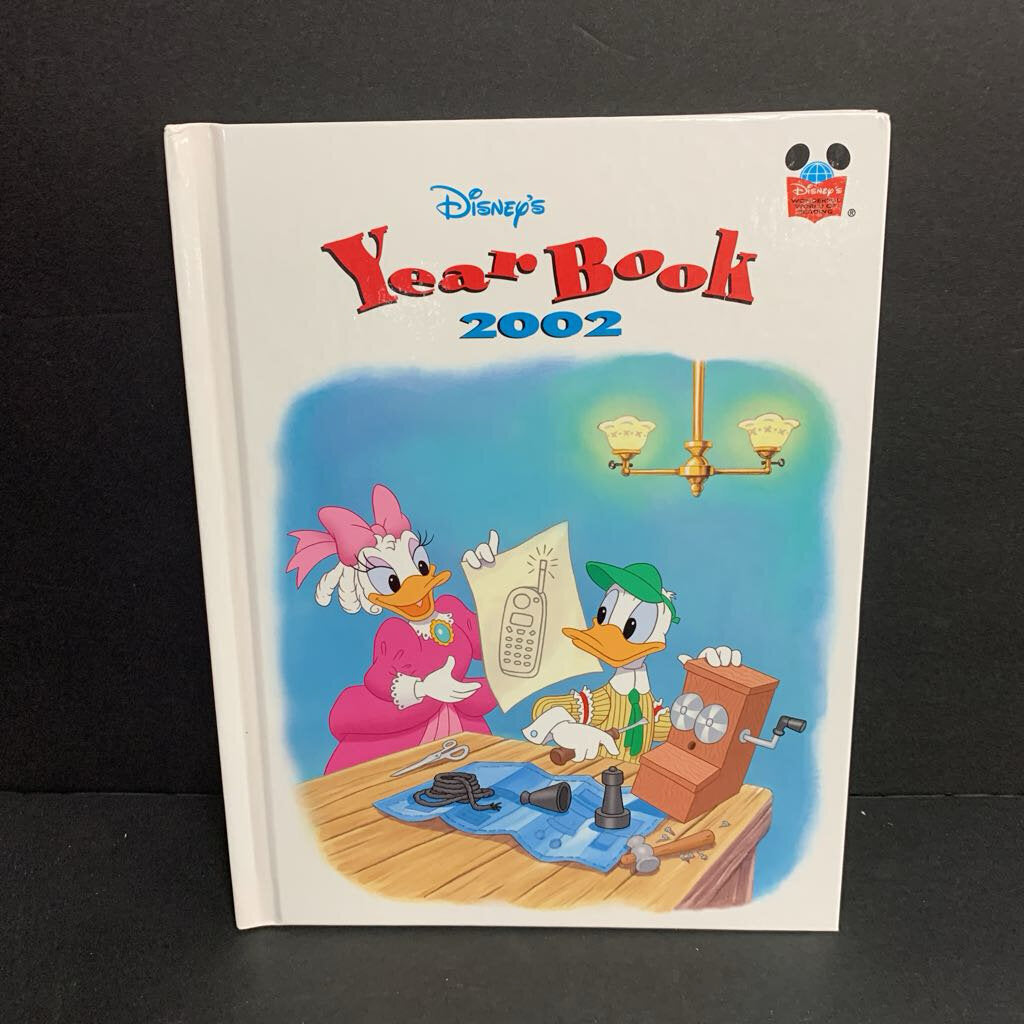 Disney's Year Book 2002 (Disney Wonderful World of Reading) -character hardcover