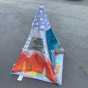 Infant to Toddler Play Activity Gym & Fun Teepee w/4 Attachments