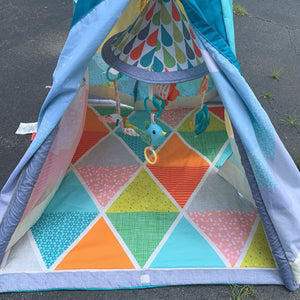 Infant to Toddler Play Activity Gym & Fun Teepee w/4 Attachments