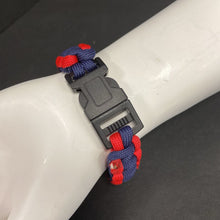 Load image into Gallery viewer, Paracord Bracelet
