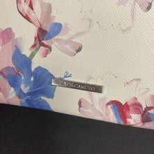 Load image into Gallery viewer, Floral Crossbody Bag
