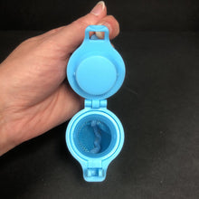 Load image into Gallery viewer, Fresh Food Mesh Feeder Teether
