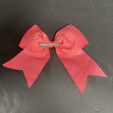 Load image into Gallery viewer, Solid Hairbow Clip
