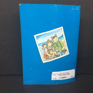 Arthur's Family Vacation (Marc Brown) -character paperback