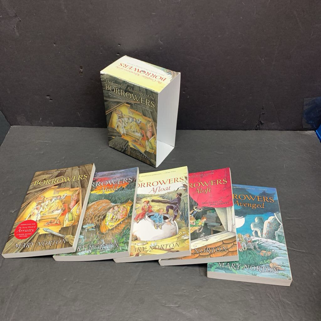 The Complete Adventures of the Borrowers Box Set (Mary Norton) -series paperback