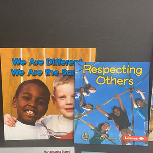 Houghton Mifflin Harcourt North Carolina Social Studies Variety Pack Readers (USA) -educational reader paperback