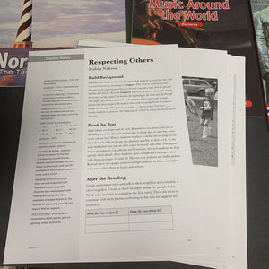 Houghton Mifflin Harcourt North Carolina Social Studies Variety Pack Readers (USA) -educational reader paperback