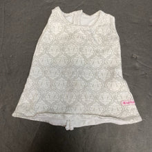 Load image into Gallery viewer, Patterned Top for 18&quot; Doll
