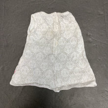 Load image into Gallery viewer, Patterned Top for 18&quot; Doll

