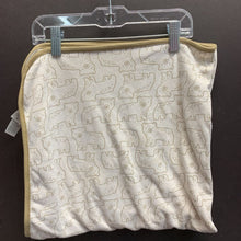 Load image into Gallery viewer, Bear Infant Bath Towel

