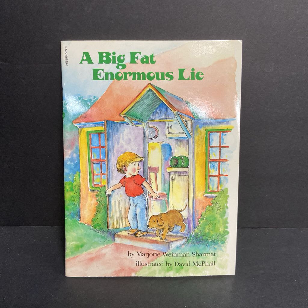 A Big Fat Enormous Lie (Marjorie Weinman Sharmat) -paperback