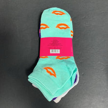 Load image into Gallery viewer, 3pk Girls Lip Print Socks (NEW)
