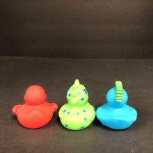 Load image into Gallery viewer, 3pk Bath Ducks
