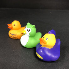 Load image into Gallery viewer, 3pk Bath Ducks

