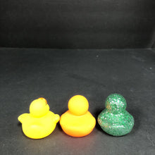 Load image into Gallery viewer, 3pk Bath Ducks
