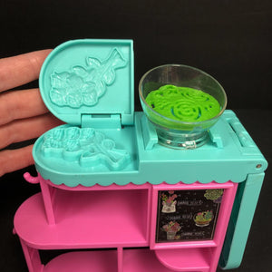 Flower Making Station