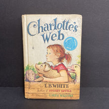 Load image into Gallery viewer, Charlotte&#39;s Web (E.B. White) (Weekly Reader Cover) -chapter hardcover
