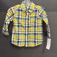Load image into Gallery viewer, Plaid Button Down Shirt
