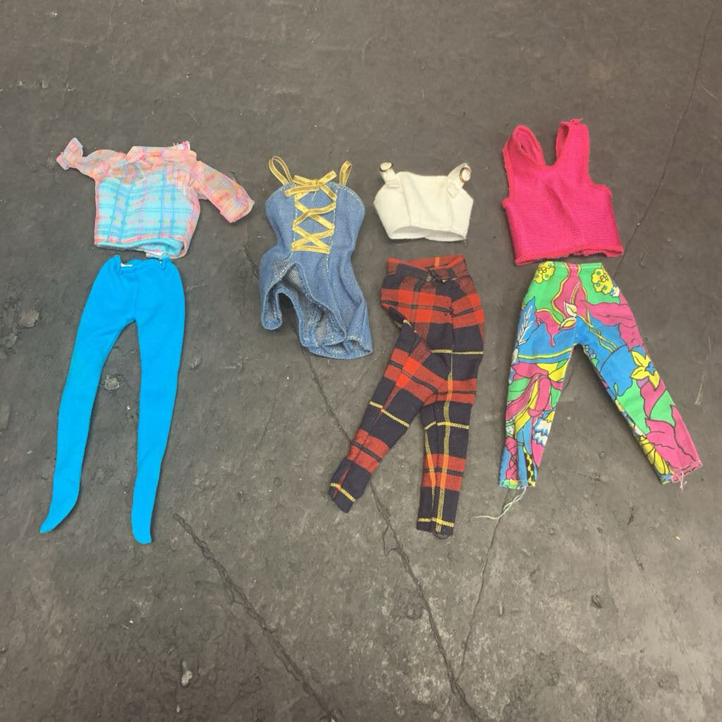 4pk Outfits