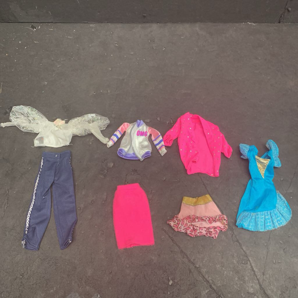 4pk Outfits