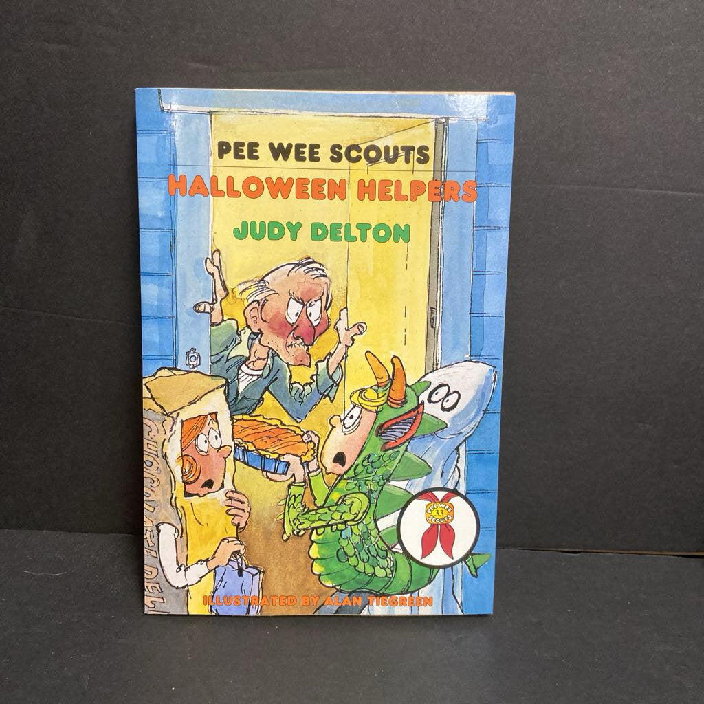 Halloween Helpers (Pee Wee Scouts) (Judy Delton) (Season: Fall, Holiday: Halloween) -series paperback