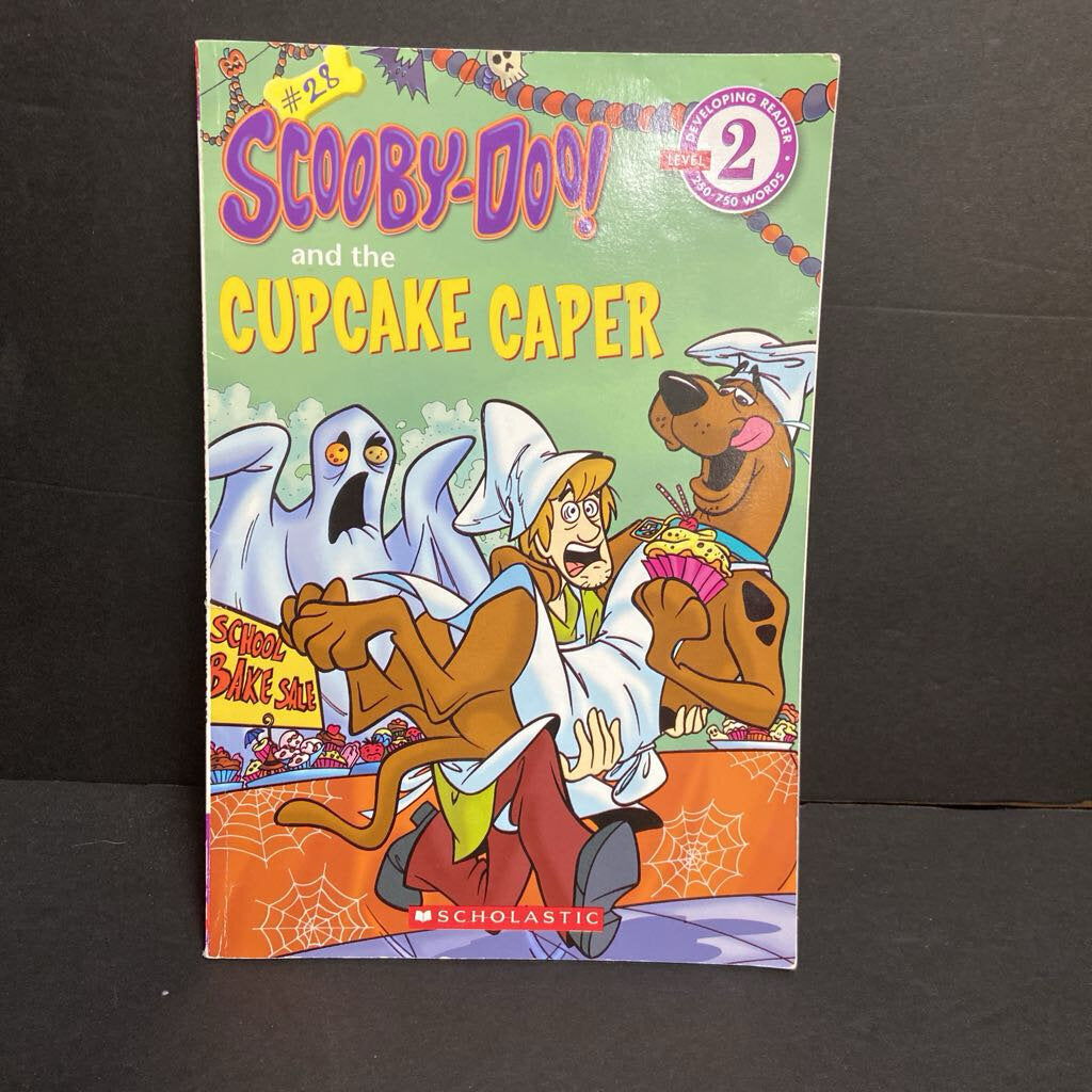 Scooby-Doo! and the Cupcake Caper (Scholastic Level 2) (Sonia Sander) (Season: Fall, Holiday: Halloween) -character reader paperback