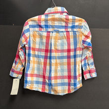 Load image into Gallery viewer, Plaid Button Down Shirt
