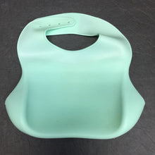 Load image into Gallery viewer, Silicone Bib (Lope&amp;ng)
