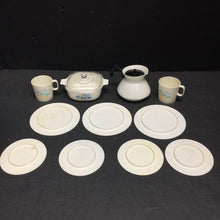 Load image into Gallery viewer, Globe Cook n&#39; Serve Play Dishes Set 1950&#39;s Vintage Collectible (Chilton)
