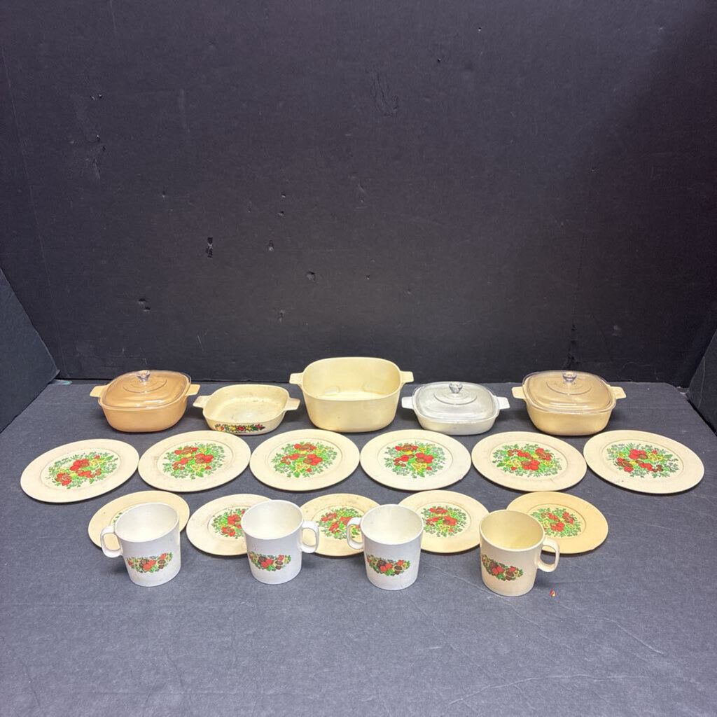 Globe Cook n' Serve Play Dishes Set 1950's Vintage Collectible (Chilton)