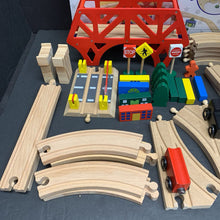 Load image into Gallery viewer, Deluxe Wooden Train Track Set
