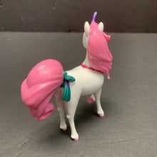 Load image into Gallery viewer, Trinket the Horse (Nella the Princess Knight)
