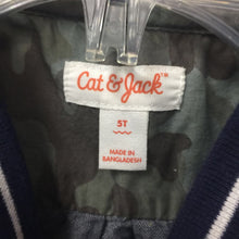 Load image into Gallery viewer, Button Down Shirt
