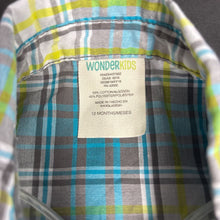 Load image into Gallery viewer, Plaid Button Down Shirt
