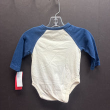 Load image into Gallery viewer, boys place wht/blu onesie
