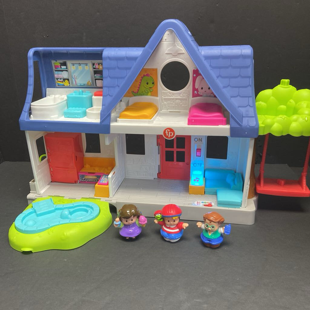 Friends Together Playhouse w/Figures Battery Operated