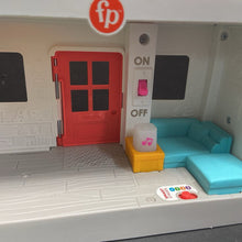 Load image into Gallery viewer, Friends Together Playhouse w/Figures Battery Operated
