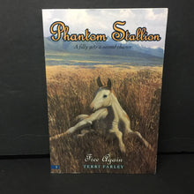 Load image into Gallery viewer, Free Again (Phantom Stallion) (Terri Farley) -series paperback
