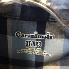 Load image into Gallery viewer, Plaid Button Down Shirt
