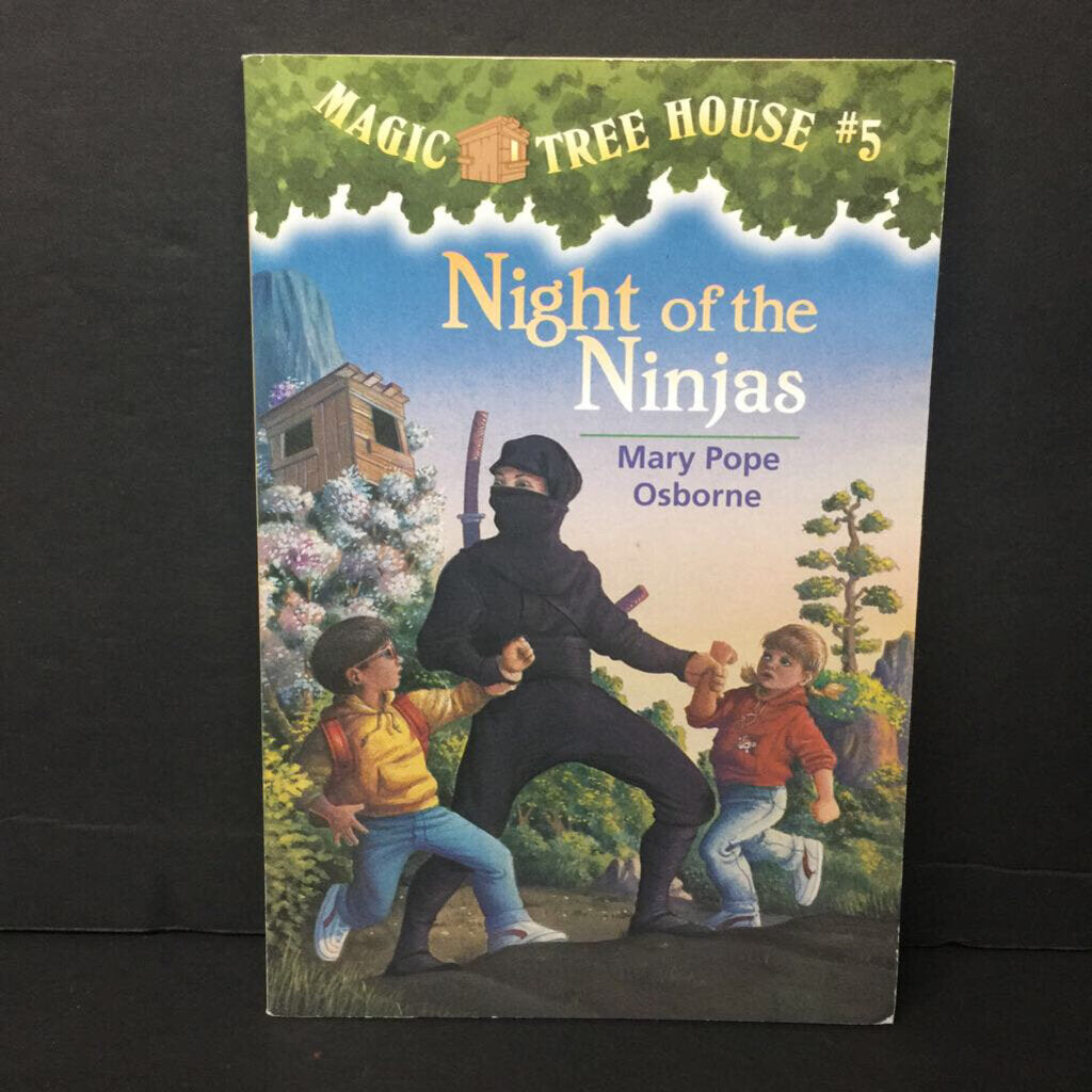 Night of the Ninjas (Magic Tree House) (Mary Pope Osborne) -series paperback