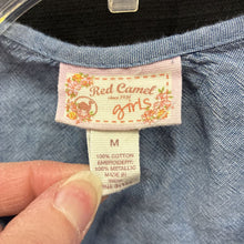 Load image into Gallery viewer, Button Down Top
