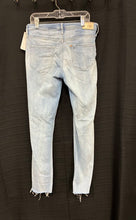 Load image into Gallery viewer, Distressed Denim Pants
